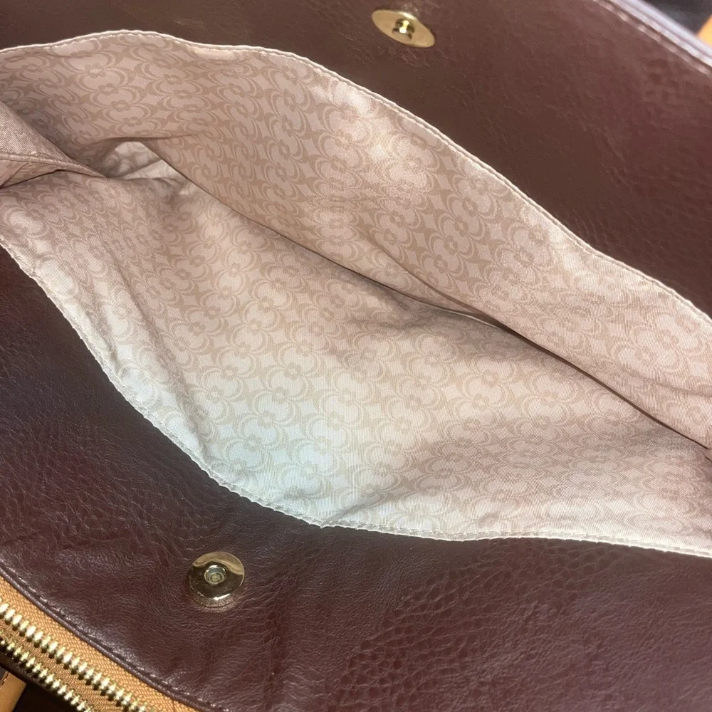 Purses - Picture 5 of 9